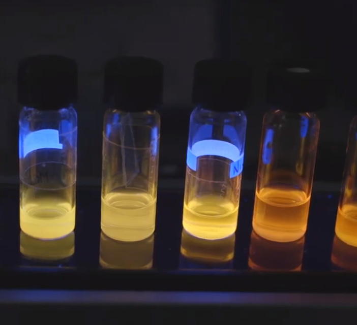 Fabbricazione di nanoscristalli luminescenti