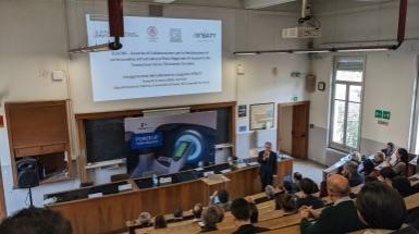 Piercarlo Mustarelli presenta il nuovo laboratorio R2BATT