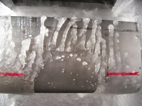 Ice formation on a model wing (NACA 0012) Ice formation on a model wing (NACA 0012)