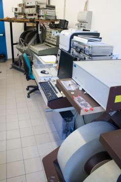 CW X-band EPR/EDMR systems at MSNS Lab CW X-band EPR/EDMR systems at MSNS Lab