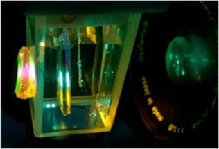 cella per la produzione fotocatalitica di idrogeno con un convertitore ottico